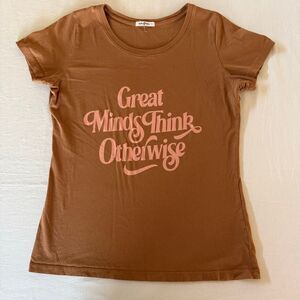 The Bee & The Fox | Graphic Tee | Great Minds Think Otherwise | Brown Pink | Siz